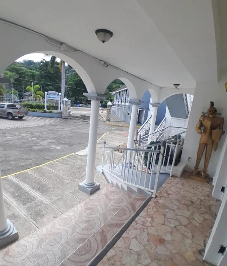 Beautiful Beachview 2 Bebroom Loft At Sandcastles Ocho Rios 0*,  Jamaica